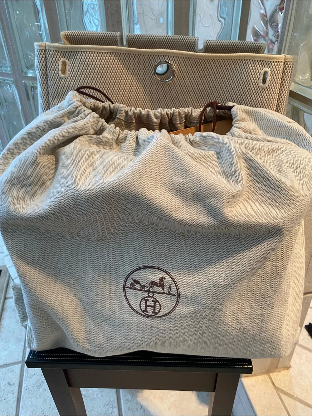 HERMÉS 30PM Cowhide/Canvas HERBAG w/ Silver Lock/Key, Shoulder Strap & Full Set